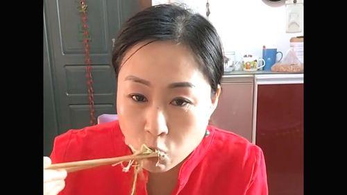 娱乐吃瓜酱好朋友小说,好朋友小说里的欢乐圈  第1张 娱乐吃瓜酱好朋友小说,好朋友小说里的欢乐圈  第1张