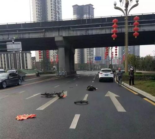 郑州环卫工人爆料视频,揭示城市清洁背后的辛酸与挑战  第1张 郑州环卫工人爆料视频,揭示城市清洁背后的辛酸与挑战  第1张