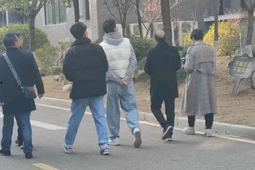 最新吃瓜 网红事件,揭秘近期热门事件背后的真相  第1张 最新吃瓜 网红事件,揭秘近期热门事件背后的真相  第1张